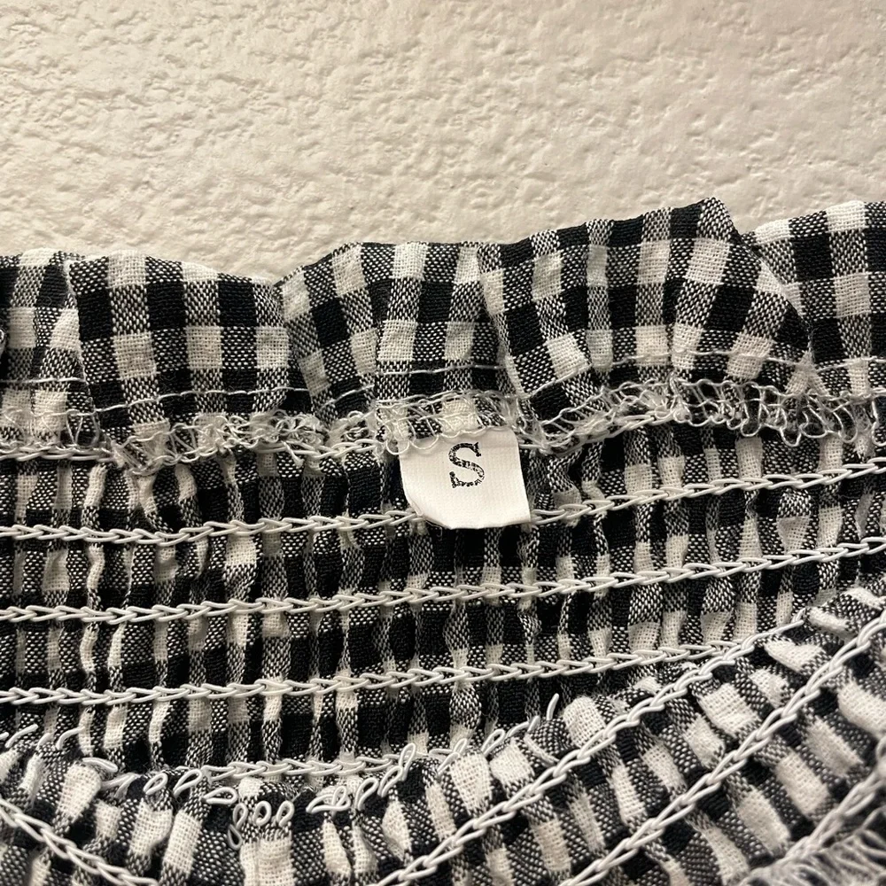 Gingham Romper - Picture 3 of 3